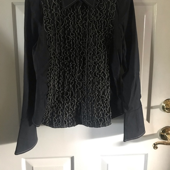 Max Studio Women’s Ruffled Dress Shirt Medium - Picture 8 of 8